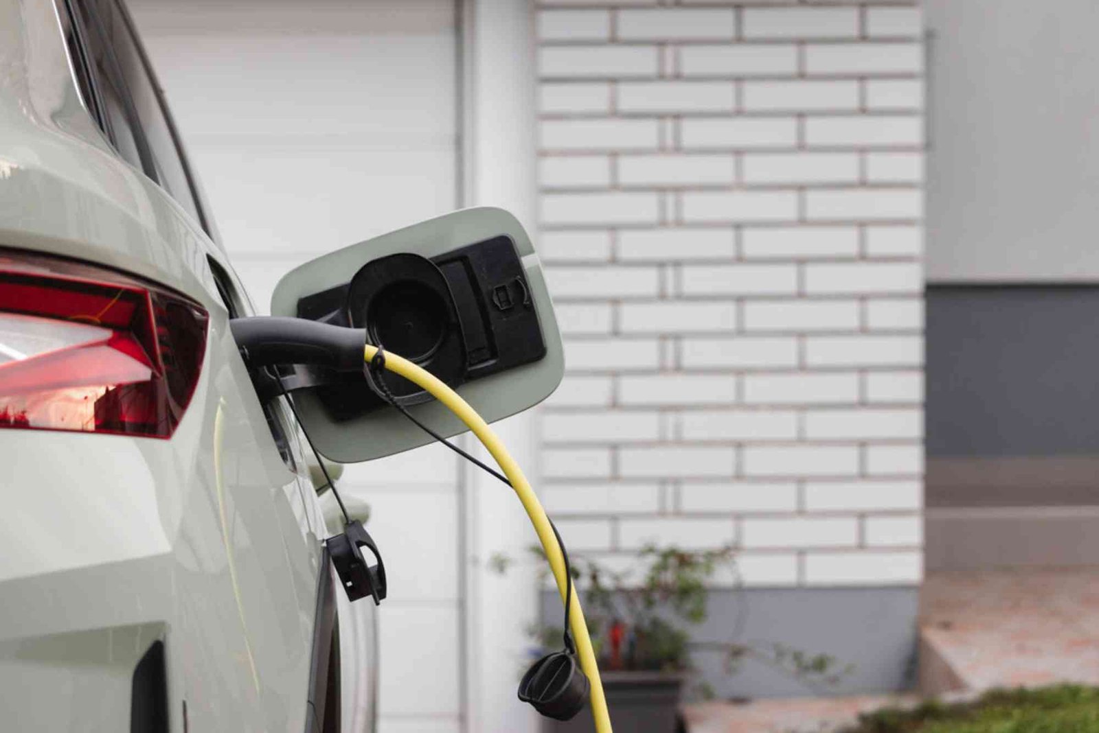 How to Use Automobile Features More Effectively